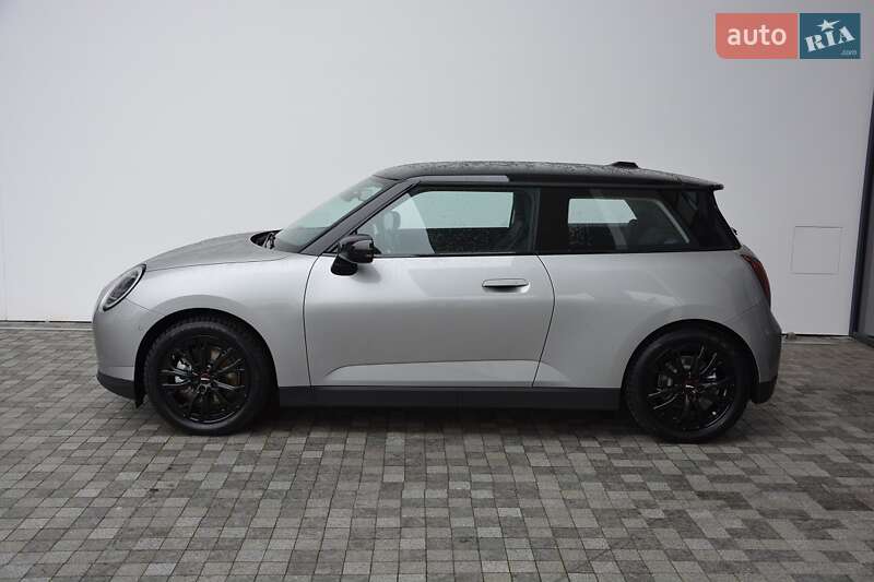 Хэтчбек MINI Cooper 2024 в Киеве