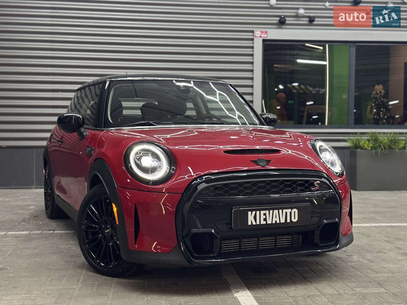 Хэтчбек MINI Cooper 2023 в Киеве