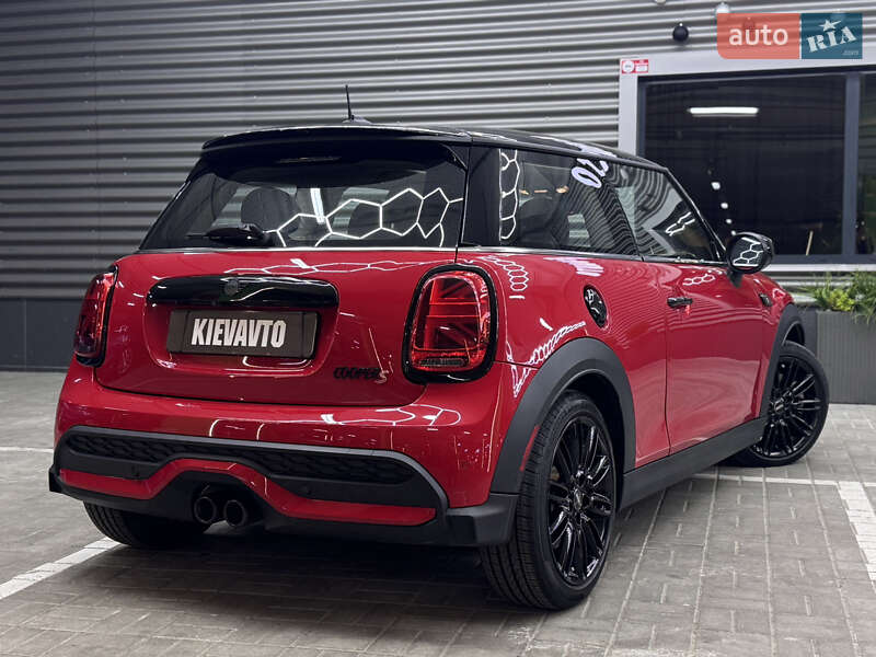 Хэтчбек MINI Cooper 2023 в Киеве
