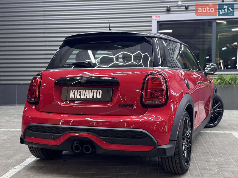Хэтчбек MINI Cooper 2023 в Киеве