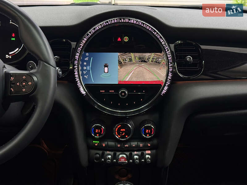 Хэтчбек MINI Cooper 2023 в Киеве