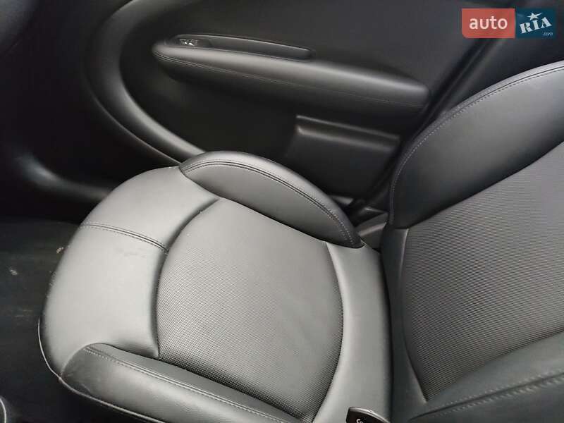 Хэтчбек MINI Cooper 2015 в Николаеве