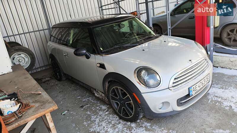 Хэтчбек MINI Cooper 2011 в Новомосковске