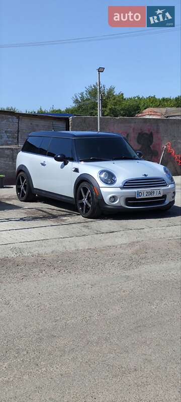 Хэтчбек MINI Cooper 2011 в Новомосковске