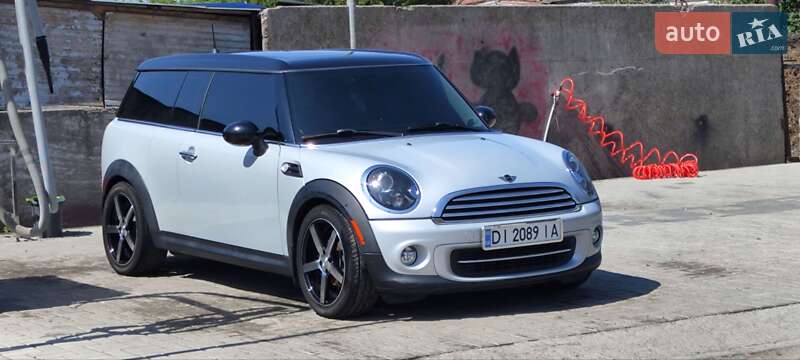 Хэтчбек MINI Cooper 2011 в Новомосковске