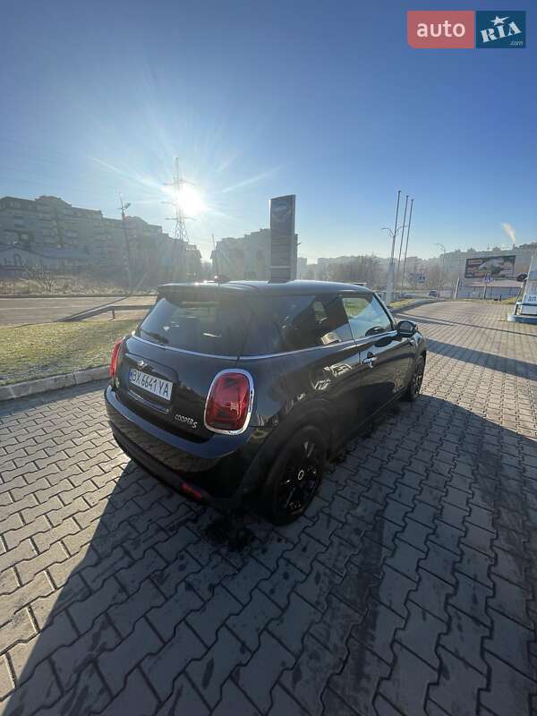 Хэтчбек MINI Cooper 2022 в Хмельницком