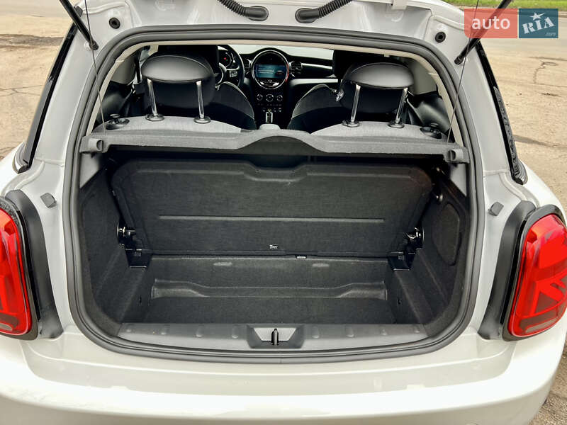 Хетчбек MINI Cooper 2023 в Одесі