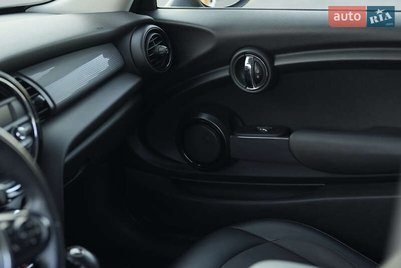 Хэтчбек MINI Cooper 2014 в Киеве