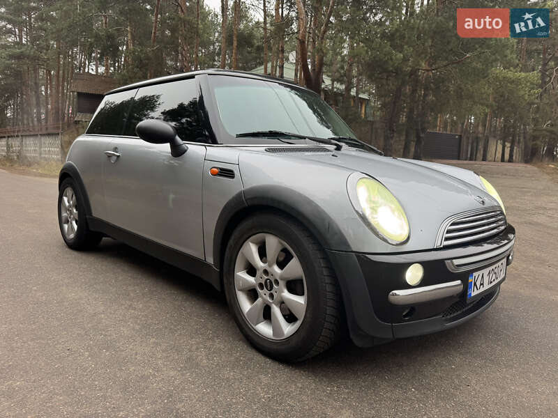 Хэтчбек MINI Cooper 2004 в Киеве