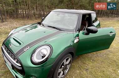 Хэтчбек MINI Cooper 2019 в Киеве