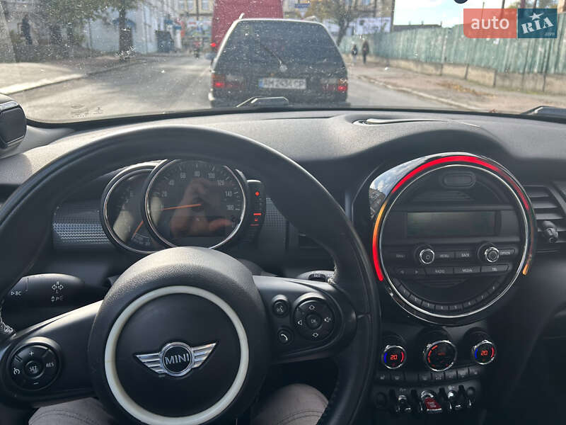 Хэтчбек MINI Cooper 2014 в Киеве