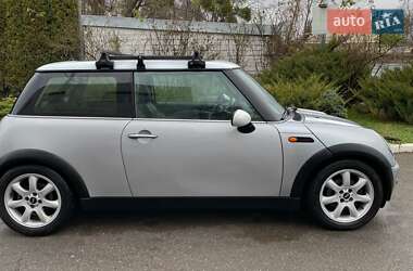 Хэтчбек MINI Cooper 2002 в Киеве
