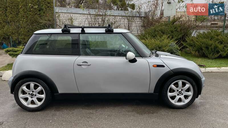 Хетчбек MINI Cooper 2002 в Києві фото 5 Хетчбек MINI Cooper 2002 в Києві