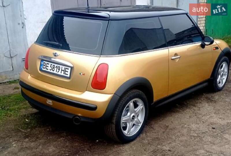 Хетчбек MINI Cooper 2003 в Миколаєві