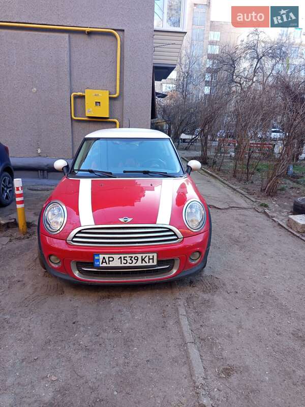Хэтчбек MINI Cooper 2010 в Запорожье