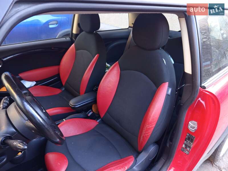 Хэтчбек MINI Cooper 2010 в Запорожье