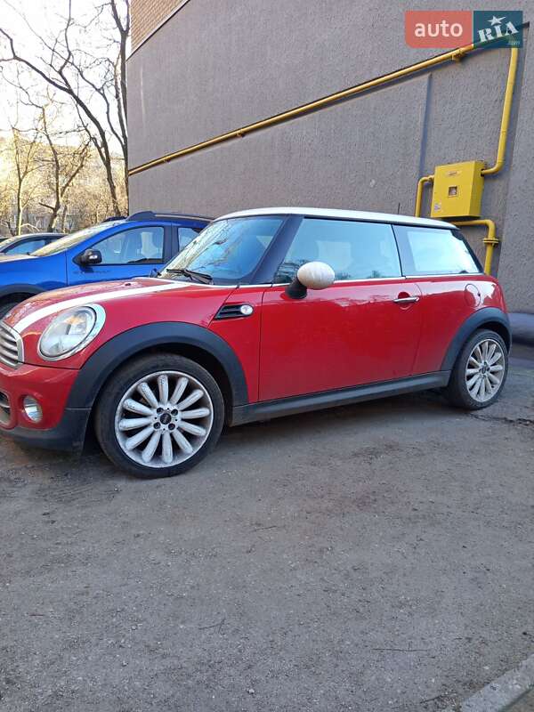 Хэтчбек MINI Cooper 2010 в Запорожье