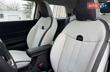 Хетчбек MINI Cooper 2024 в Києві