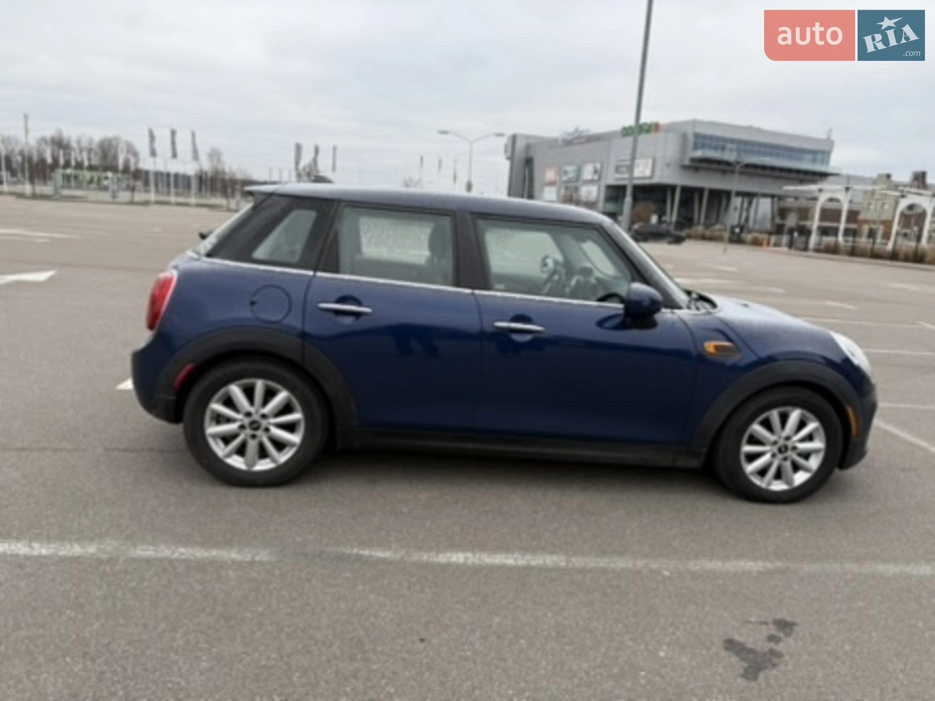 MINI Cooper 2014 VIN WMWXS5C58FT828900 фото оголошення 2 з 13