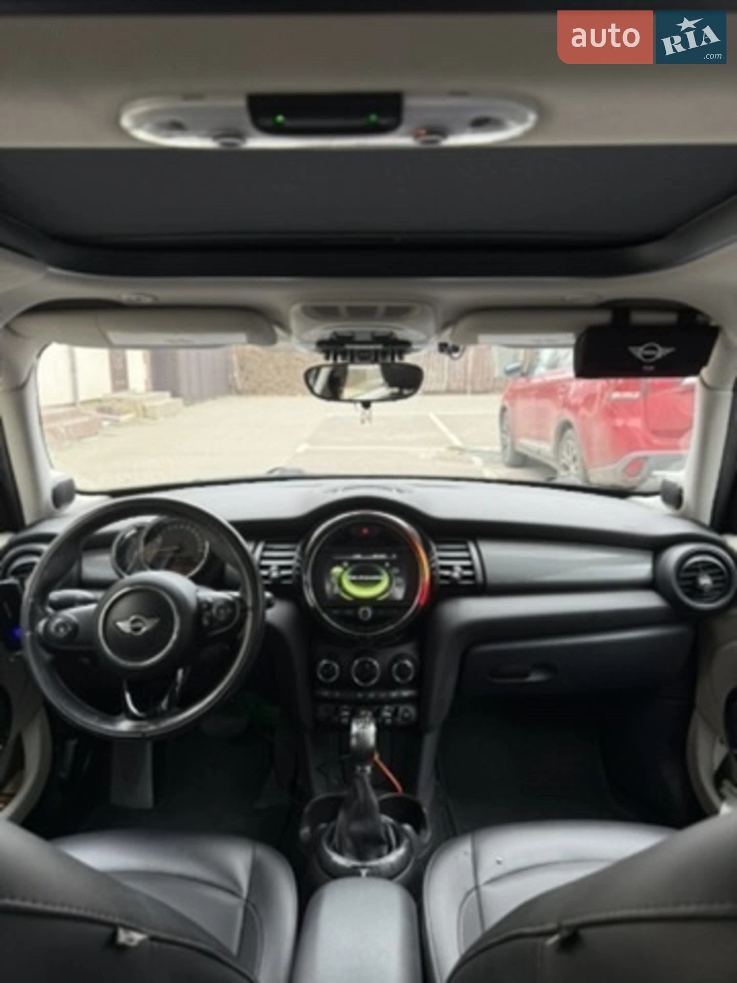 MINI Cooper 2014 VIN WMWXS5C58FT828900 фото оголошення 6 з 13