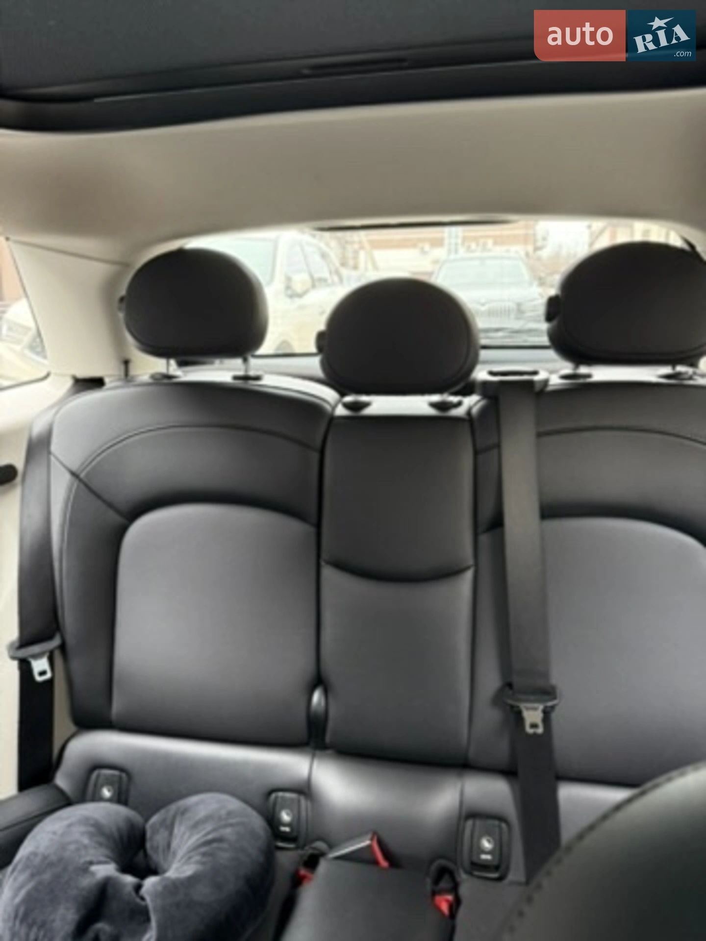 MINI Cooper 2014 VIN WMWXS5C58FT828900 фото оголошення 7 з 13