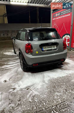 Хетчбек MINI Cooper 2022 в Києві