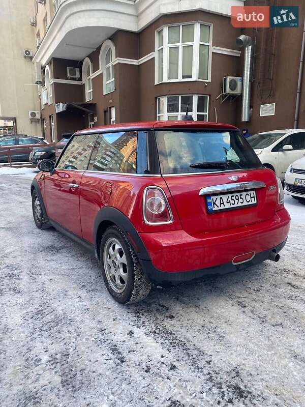Хэтчбек MINI Cooper 2012 в Киеве