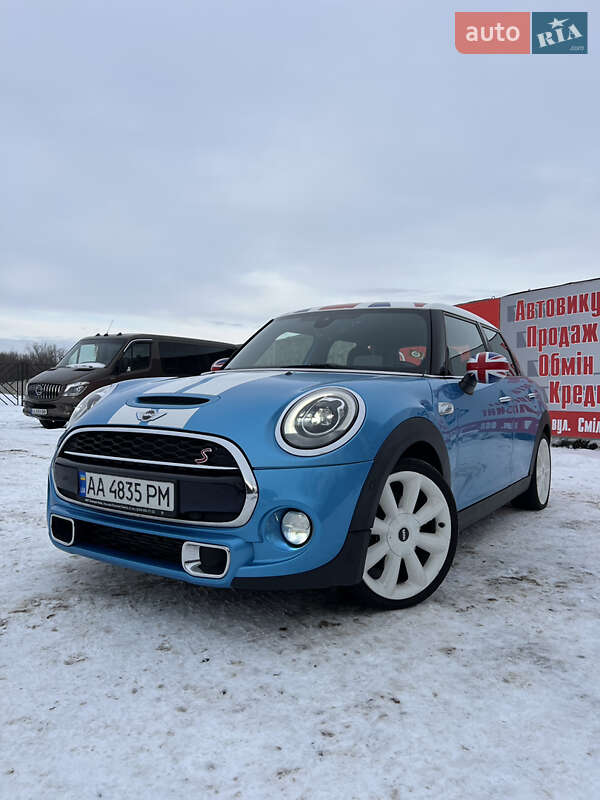 Хэтчбек MINI Cooper 2017 в Черкассах