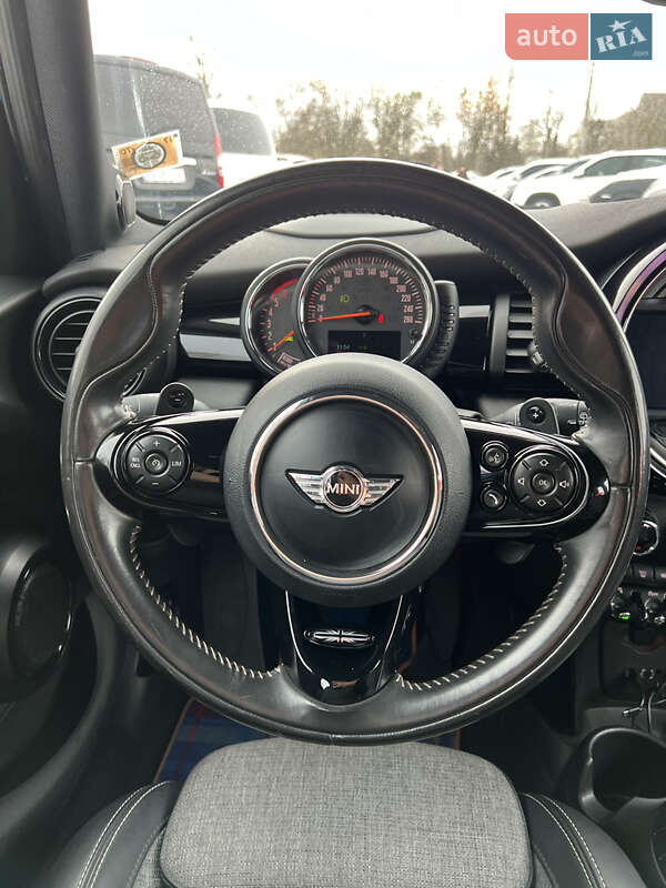 Хэтчбек MINI Cooper 2017 в Черкассах