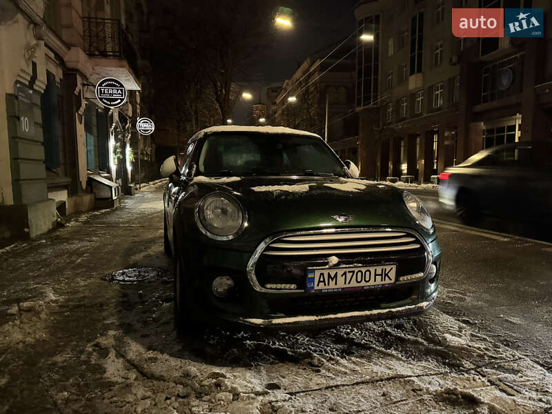 Хэтчбек MINI Cooper 2014 в Киеве