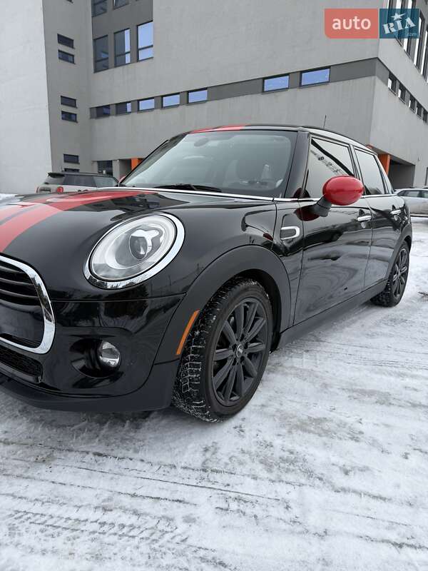 Хэтчбек MINI Cooper 2016 в Днепре