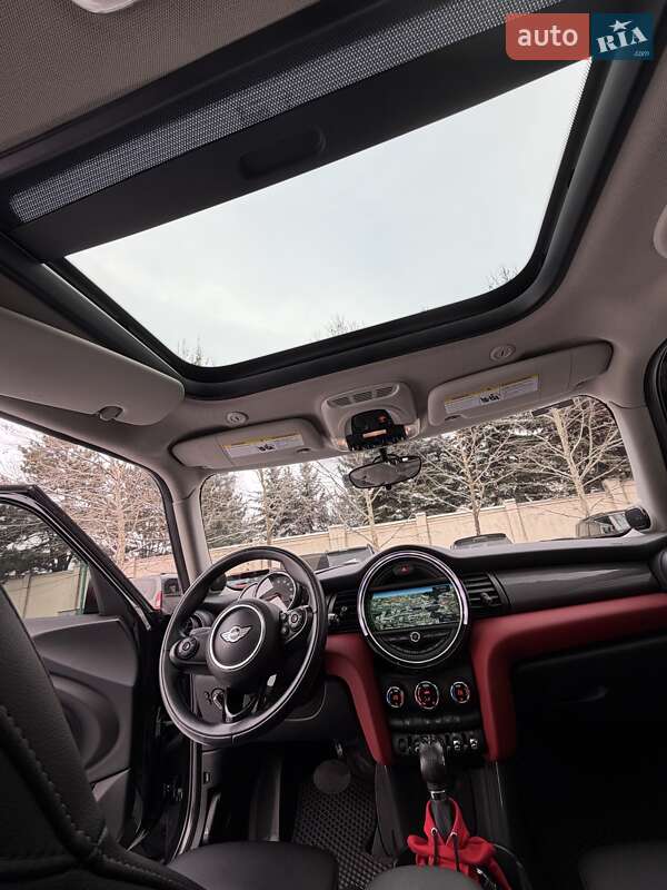 Хэтчбек MINI Cooper 2016 в Днепре