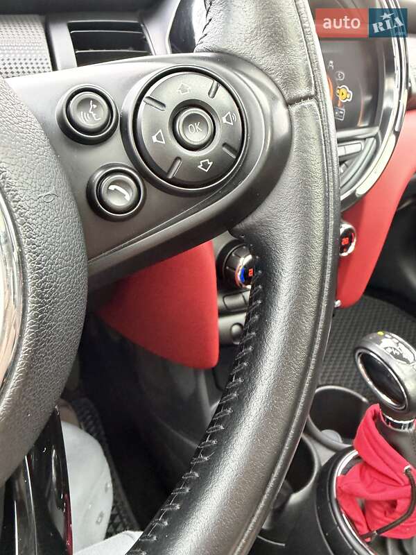 Хэтчбек MINI Cooper 2016 в Днепре