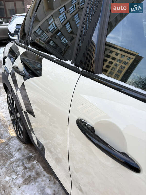 Хэтчбек MINI Cooper 2015 в Киеве