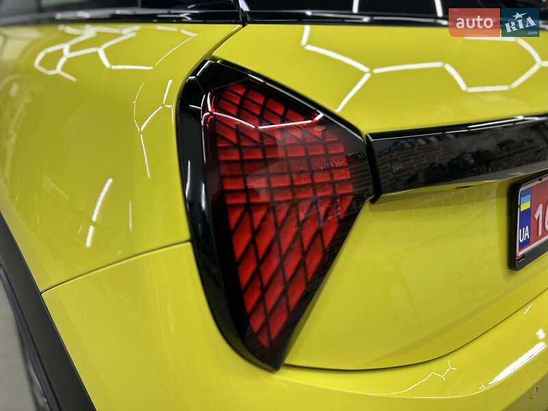 Хэтчбек MINI Cooper 2024 в Львове
