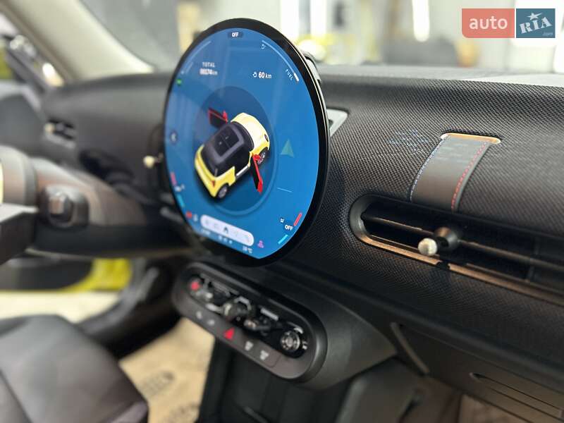 Хэтчбек MINI Cooper 2024 в Львове