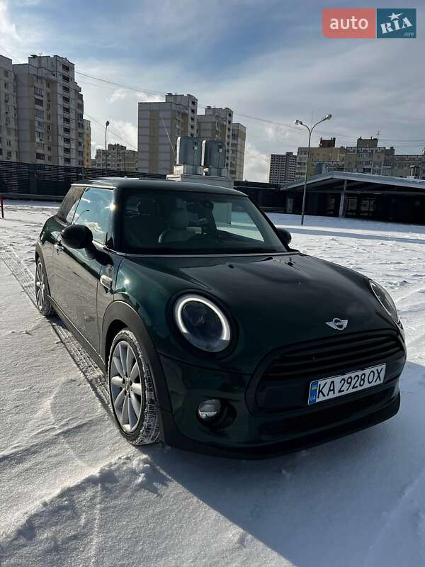 Хетчбек MINI Cooper 2017 в Києві