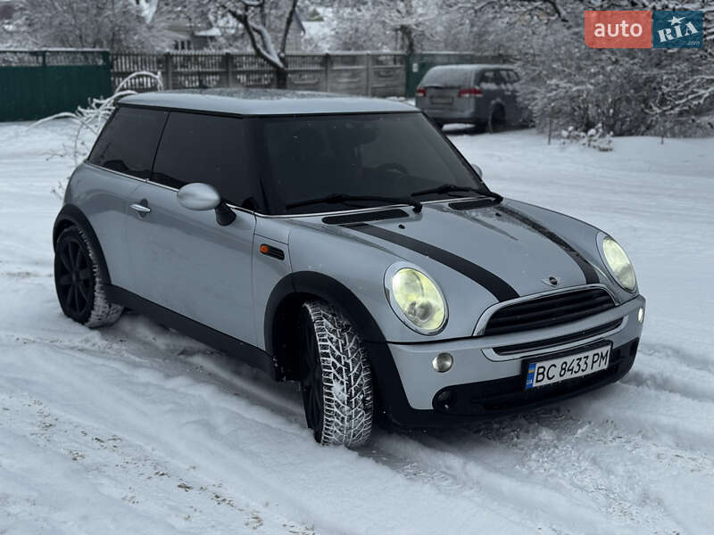 Хетчбек MINI Cooper 2004 в Василькові