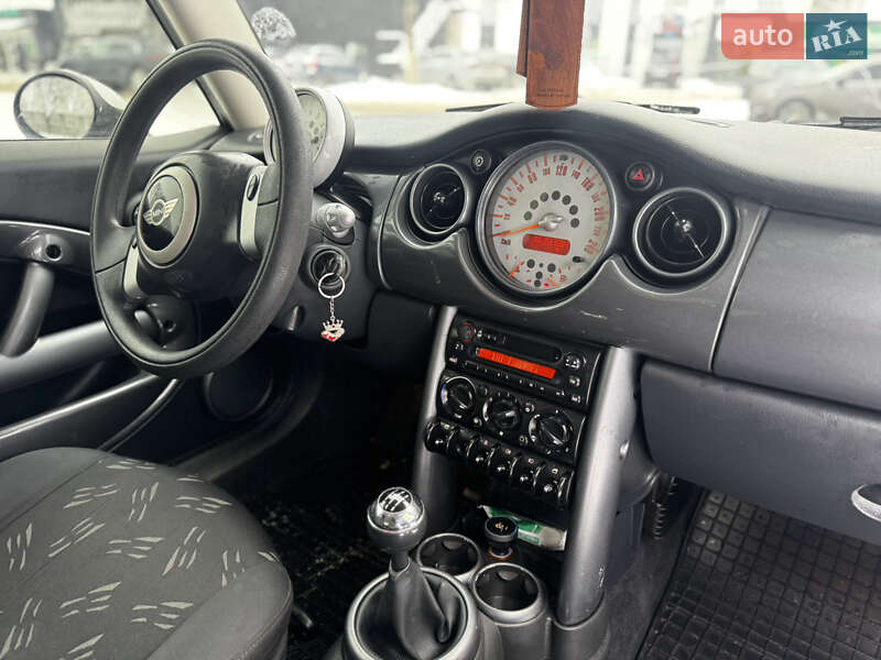 Хетчбек MINI Cooper 2004 в Василькові