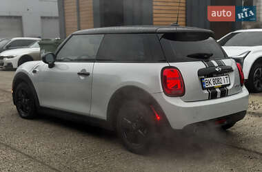 Хэтчбек MINI Cooper 2015 в Житомире