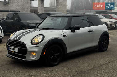 Хэтчбек MINI Cooper 2015 в Житомире