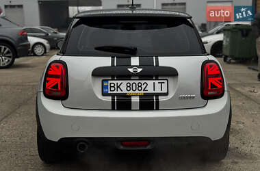 Хэтчбек MINI Cooper 2015 в Житомире