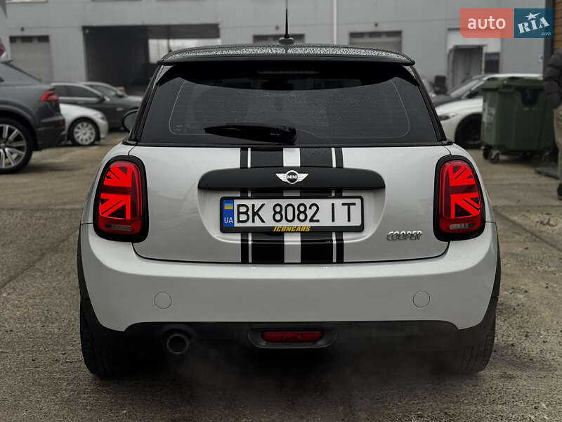 Хэтчбек MINI Cooper 2015 в Житомире