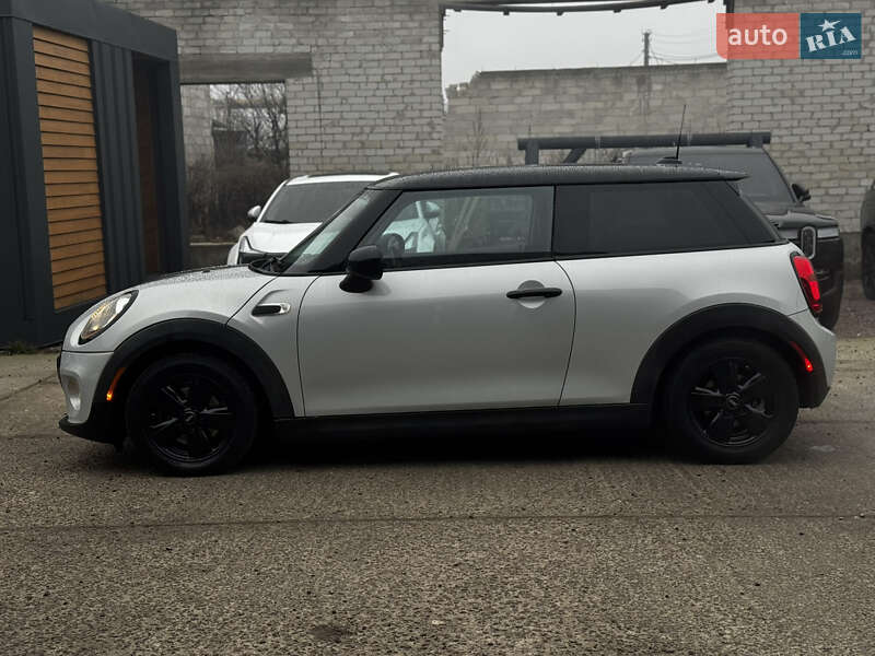 Хэтчбек MINI Cooper 2015 в Житомире