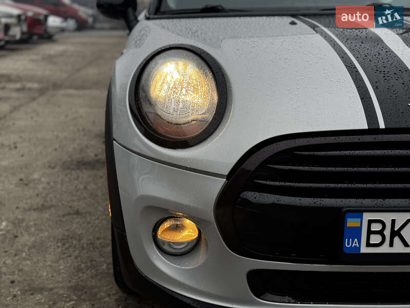 Хэтчбек MINI Cooper 2015 в Житомире