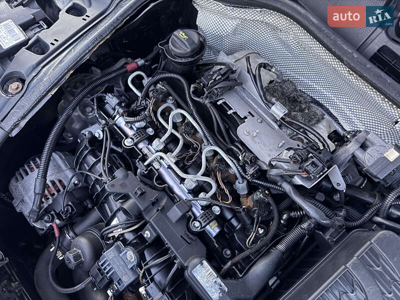 Хэтчбек MINI Cooper 2011 в Ровно