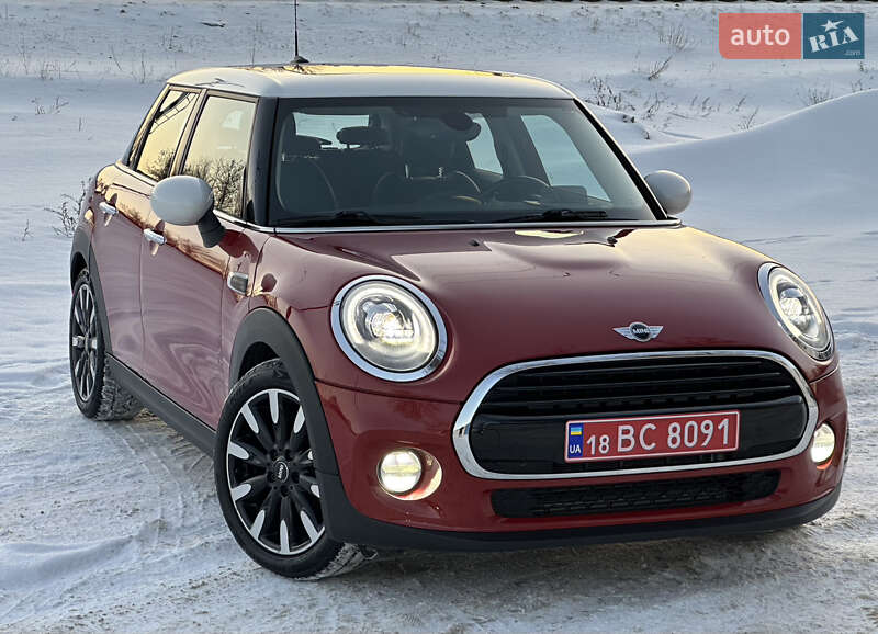 Хетчбек MINI Cooper 2017 в Києві