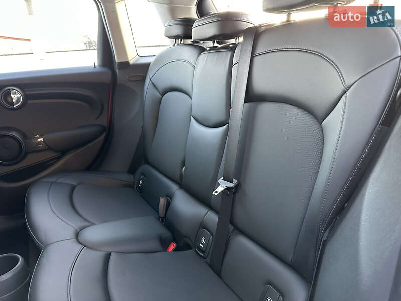 Хетчбек MINI Cooper 2017 в Києві