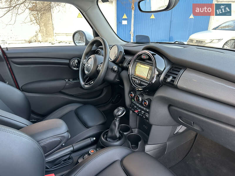 Хетчбек MINI Cooper 2017 в Києві