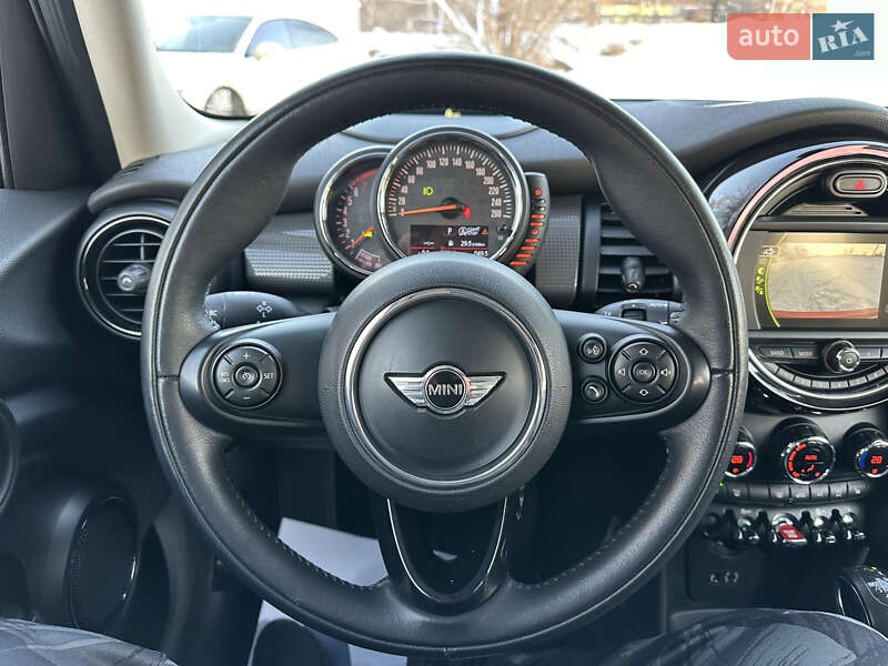 Хетчбек MINI Cooper 2017 в Києві